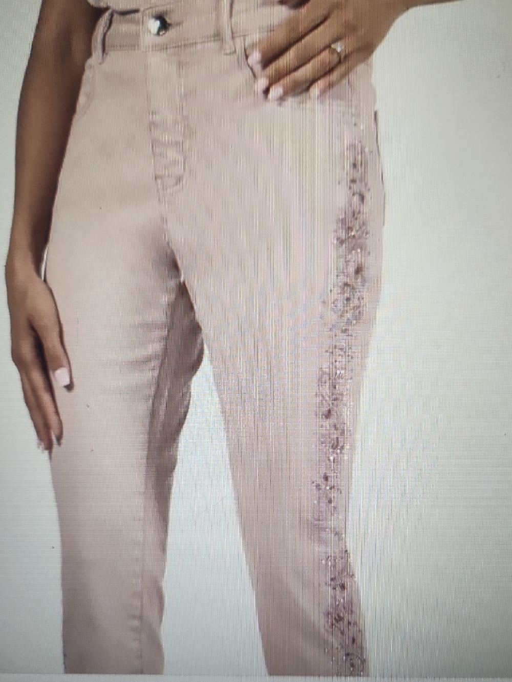 B'ful bling Frank Lyman Canadian designer jeans embroidered & bejeweled stretchy